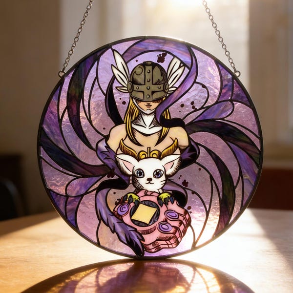Digimon Angewomon hängande glasprydnad i målat glas, ett konstverk från den digitala världen, en perfekt personlig present till honom eller henne.