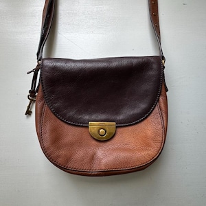 Vintage 00s &#39;Fossil&#39; Chocolate and Fox Brown Saddle Crossbody Bag