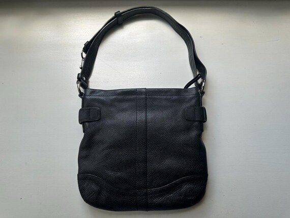 バッグ COACH Vintage Leather Black Shoulder Bag Vintage 00s 'coach' F19722 Black Pebbled Leather Chain Shoulder