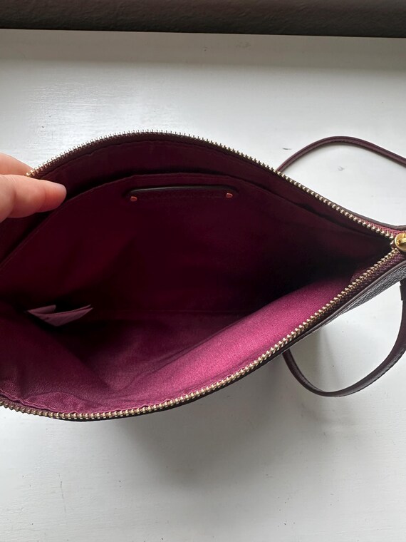 Vintage 00s 'Banana Republic' Burgundy Leather Crossb… - Gem