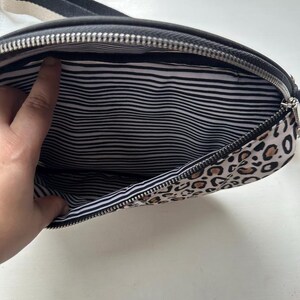 Vintage 00s 'Brighton' Love Leopard Belt Bag and Fanny Pack Bild 4