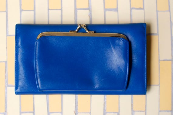 Vintage 80s 'Buxton' Embossed Electric Blue Leath… - image 7