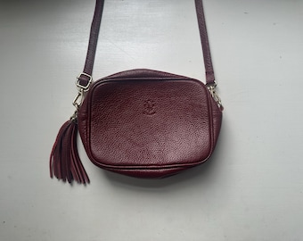 Vintage 00s 'Firenze' Italian Cherry Red Leather Crossbody Bag with Tassel