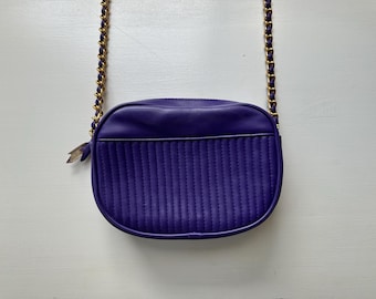 Vintage 80s 'Amanda Smith' Purple Faux Leather Quilted Chain Strap Crossbody Bag