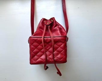 Vintage 80s 'Isabel USA' Cherry Red Quilted Leather Boxed-Bottom Bucket Crossbody Bag