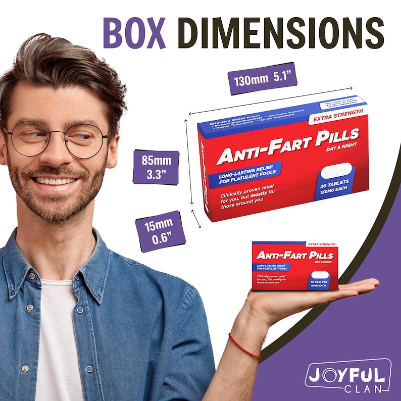 Puede incluir: Un hombre sonr&iacute;e mientras sostiene una caja y un paquete m&aacute;s peque&ntilde;o de "Anti-Fart Pills". Las dimensiones de la caja son 130 mm x 85 mm x 15 mm. La caja es roja y blanca con el texto "Anti-Fart Pills" y "Extra Strength".