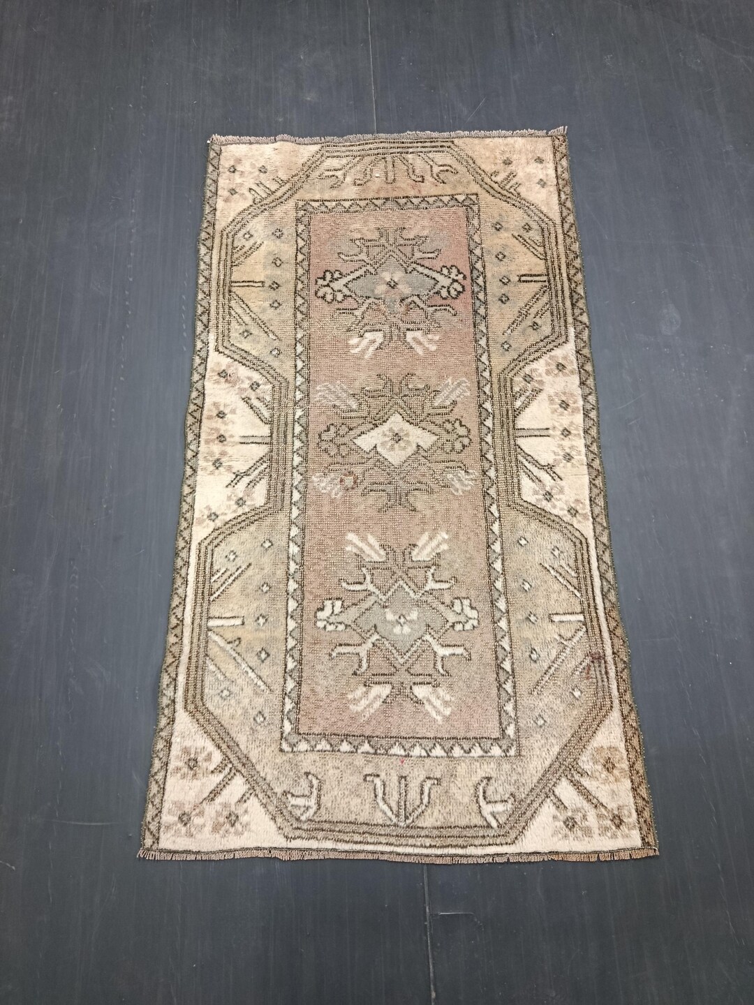 2.5x4.5ft, Beige Vintage Desing Wool Rug: Antique Hand-knotted Small ...