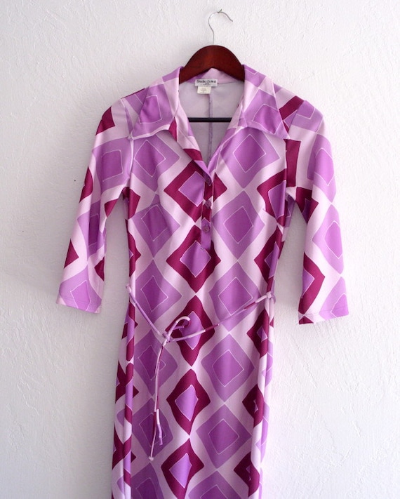 Vintage 1970's Radiant Orchid Geometric Jersey Dre