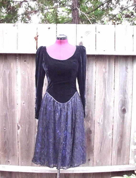 Vintage Gunne Sax Velvet and Lace Dress