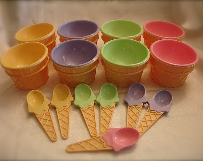 Vintage Plastic Ice Cream Cone Dishes With Spoons Ice Cream Etsy