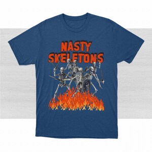 Camiseta vintage de esqueletos desagradables, camiseta gráfica de guerrero esqueleto desgastada imagen 2