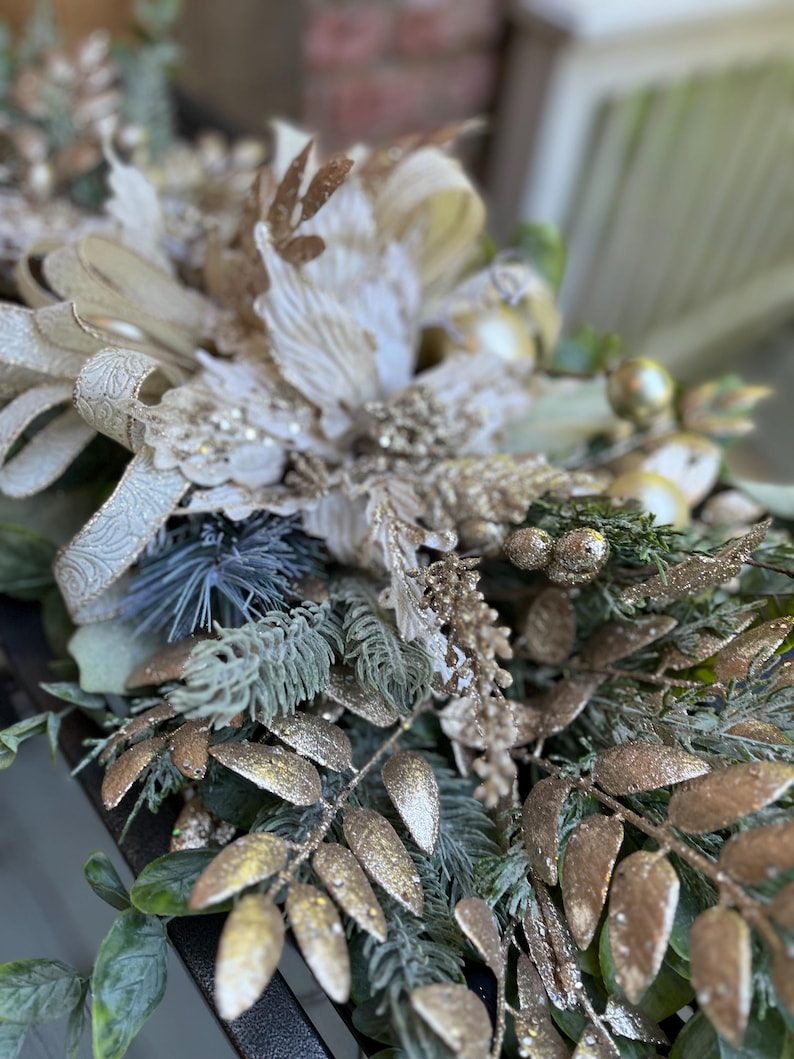 Christmas Champagne Colors With Lighter Greenery Glitter Centerpiece