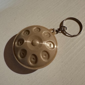 Titolo: Portachiavi Handpan Artigianale Personalizzabile - Tanti Colori Disponibili - Incisione o rilievo sul Retro- Convertibile in Collana