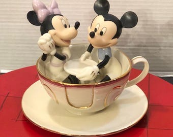Vintage Lenox Disney Showcase Collection "Mickey's Teacup Twirl" Figurine