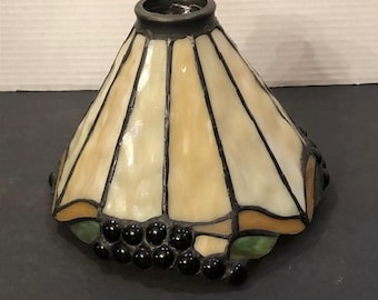 Vintage Tiffany Style Stained Glass Grapes Border 8"D Lamp Shade