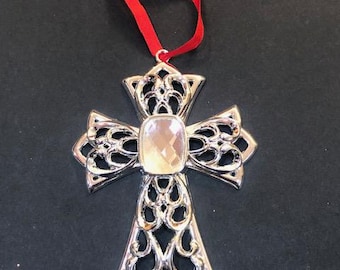 Adorno navideño vintage Lenox con cruz de gemas blancas plateadas