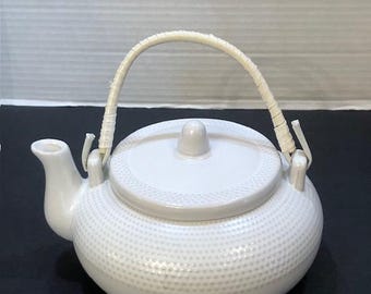 Sweet Expressions White Hobnail Teapot with Strainer