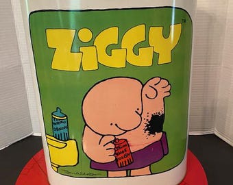 Vintage Cheinco Ziggy Metal Wastebasket Cartoon Garbage Can 13"H x 10"W