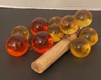 Vintage MCM Retro Large Glass '60s Yellow Grapes Cluster Driftwood & Amber Grape
