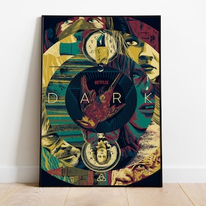 Puede incluir: Un póster enmarcado con un collage de caras y diseños circulares en tonos de verde azulado, amarillo y rojo. La palabra "DARK" se muestra de forma destacada, con el logotipo de Netflix. La obra de arte tiene una estética vintage.