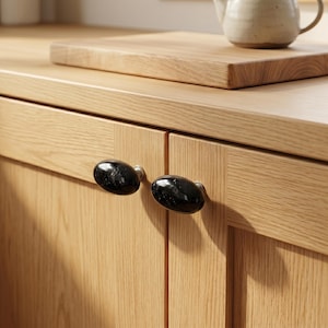 Pomelli da cucina ovali in pietra nera, pomelli moderni per mobili da cucina, ferramenta minimalista per mobili, si installano in pochi minuti, adatti alla maggior parte dei mobili