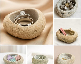 Natural River Stone Mini Dish – Trinket Bowl, Ring Holder, Desk Catchall, Wabi-Sabi Pebble Bowl for Jewelry, Keys, Pills & Small Items