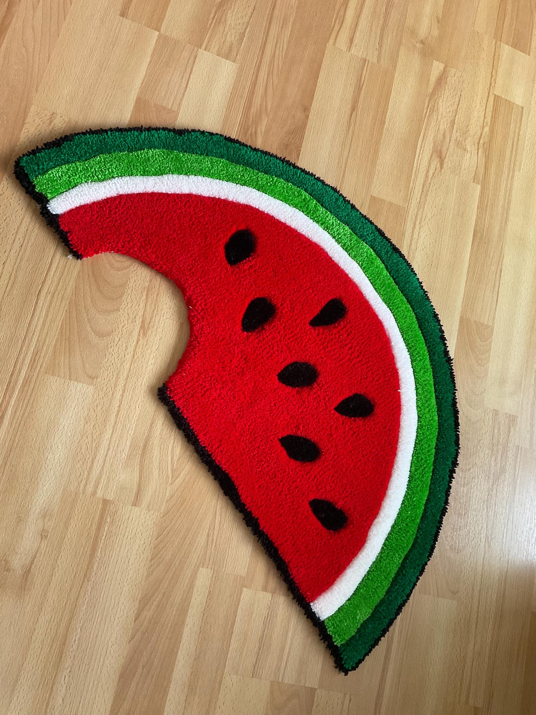 Slice Rugs Tufted Watermelon Slice Rug – Handmade Red and Green Carpet, Soft Yarn ...
