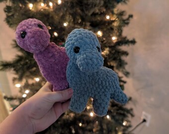Mini peluche de dinosaurio de ganchillo: decoración de dinosaurio hecha a mano