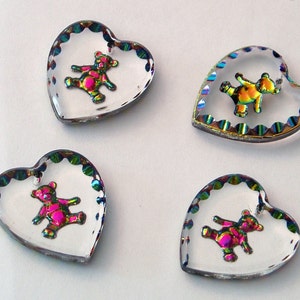 20mm Austrian Crystal VITRAIL MEDIUM Teddy Bear Pendant Charm Etched Heart Shape