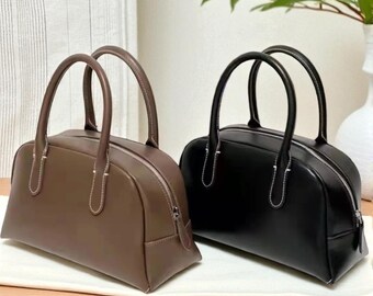 Shoulder Bag - Women’s Commuter Handbag with Versatile Design