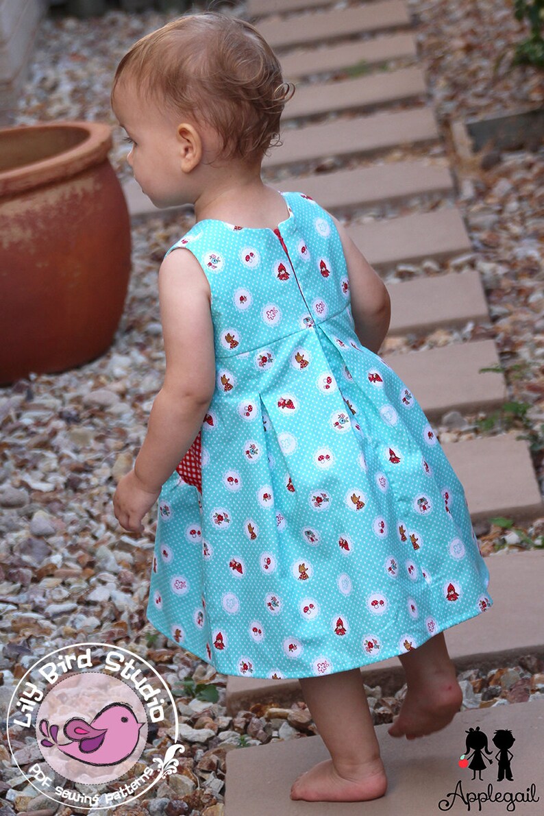 Patron de couture Lily Bird Studio PDF Robe bébé Angélique de la naissance à 24 mois taille haute, larges poches froncées image 4