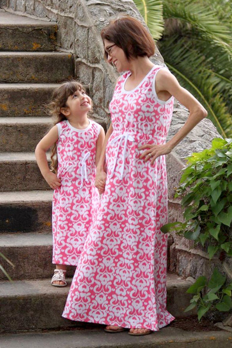 Mommy and me Rinna's dress size ranges XS to XXL women and 1 to 10 years girls image 1