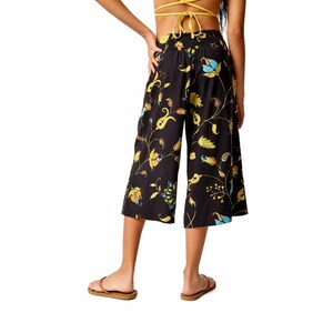 Pantalones culotte estampados Urban Outfitters UO Poolside Boho de pierna ancha SP imagen 3