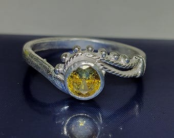 Sterlingzilveren bypass-ring gele zirkoon, ambachtelijk touwdetail met kralen