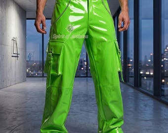 Glanzende pvc-broek voor heren – cyberpunkbroek met ketting – gothic streetwear – pvc-cargobroek voor festivals, raves en streetwear