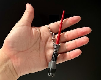 3D Printed Lightsaber Keychain: Retractable Blade