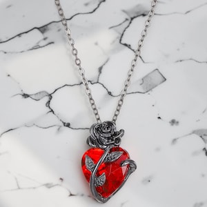 Gotische Harthalsketting - Rosé Rood Liefdes Hanger, Sierlijke Zilverkleur Y2K Grunge Sieraden voor Dames, Persoonlijk Cadeau