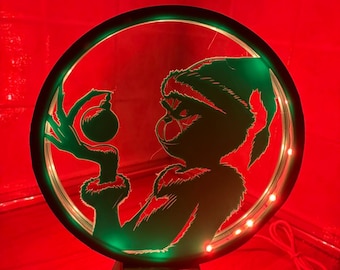 Weihnachtliche LED-Acryllampe – Freche Weihnachtsfigur im Grinch-Stil – Weihnachtsbeleuchtung, handgefertigtes Geschenk