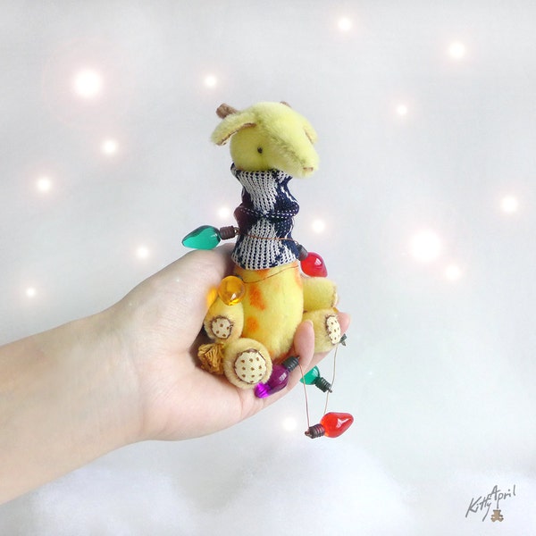 Lemon Giraffe Sunny- Artist Jointed Soft Toy