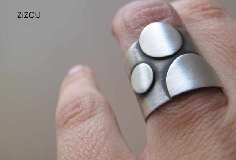 3Dots Silver Wide Statement Ring, contemporary, wearable, modern, elegant, handmade, everyday ring image 2