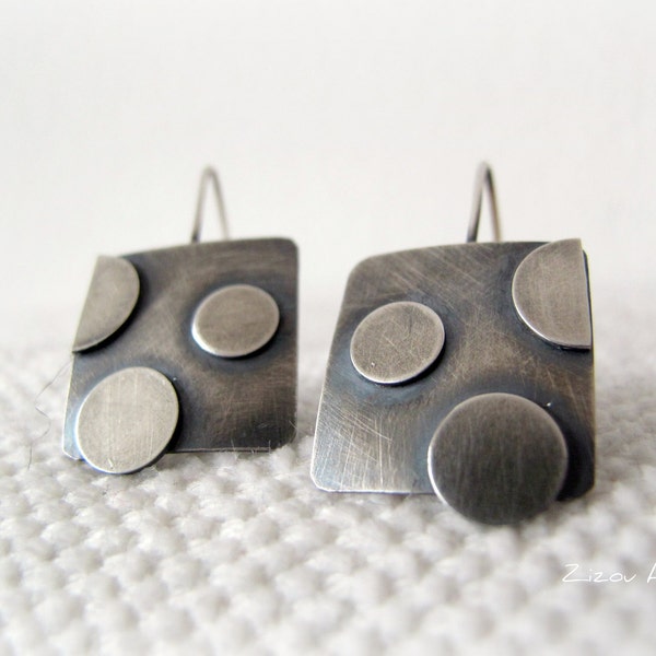 Dots silver earrings, drop earrings, contemporary, wearable, modern, elegant, handmade