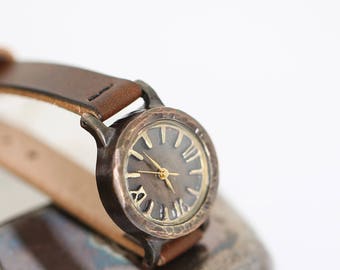 Vintage Handcraft Wrist Watch with Handstitch Leather Band /// FinS - Perfect Gift for Birthday, Anniversary