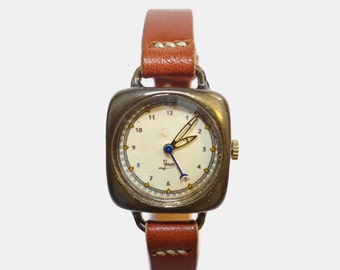 Vintage Retro Handcraft Woman Wrist Watch with Leather Strap ///  LogRb - Perfect Gift for Birthday, Anniversary