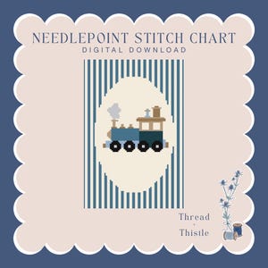 Könnte beinhalten: Ein digitales Kreuzstichmuster mit einem blauen Zug und einem braunen Dach und Schornstein. Das Design befindet sich auf einem cremefarbenen Oval mit blauen vertikalen Streifen, umrahmt von einem gewellten Rand und einem marineblauen Hintergrund. Der Text enthält "Needlepoint Stitch Chart" und "Digital Download."