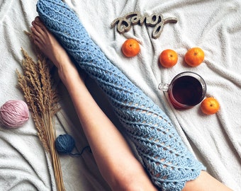 Crochet PATTERN - Twirling Toes Socks