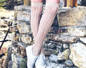 WZÓR szydełkowy na skarpetki - Intrigante Knee High Socks