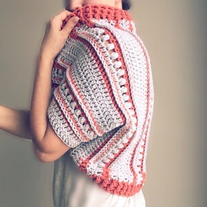 Crochet Pattern Tunnels Sweater Shrug image 2