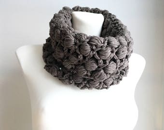 Crochet Scarf Pattern - Bob Cowl