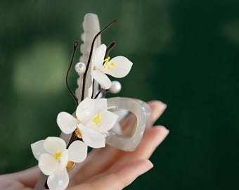 White Magnolia Hair Claw– Handmade Flower Crocodile Clip | Spring Floral Hair Accessory, Gift for Women