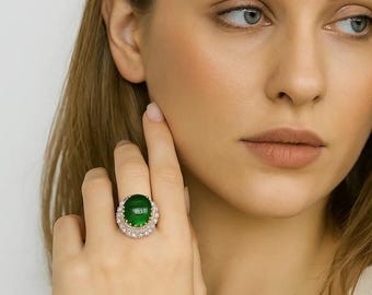Grüner Edelstein-Cocktail-Ring: Handgemachter Statement-Schmuck